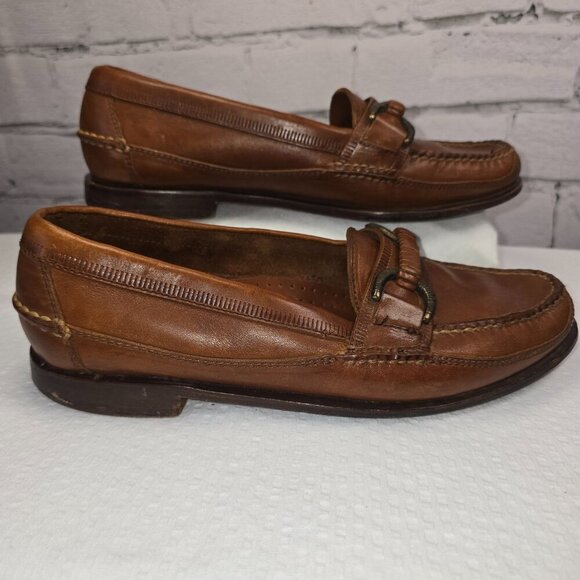 COLE HAAN BROWN LEATHER SLIP ON LOAFERS WITH FAUX BUCKLE TOE DETAIL SIZE 8 MENS - Picture 2 of 9